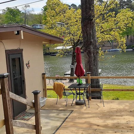 #02 - Unique Lakeside Studio Cottage- Pet Friendly Hot Springs Eksteriør bilde